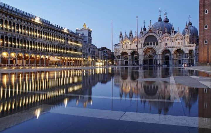 Venice Gold Room Bagian luar foto